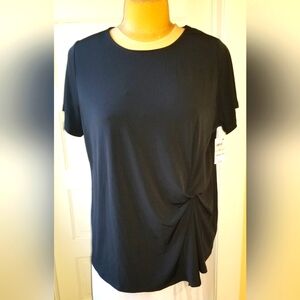 I.N.C. NWT Black Short Sleeve Top with a Front Twist has a Nice Drape Size 2X